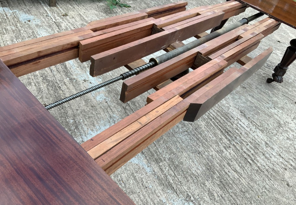 Impressive Victorian Mahogany Extending Dining Table seats 12 View XIV