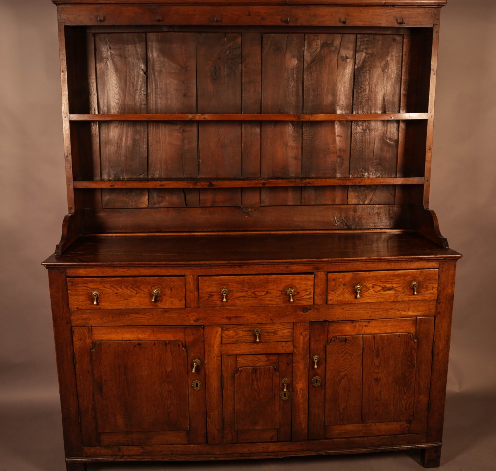 A Good 18th century Oak Dresser