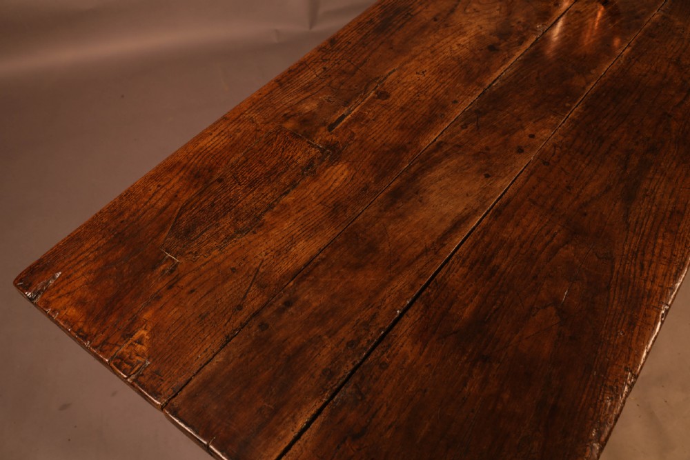 A Good 17th century refectory Table Oak View IV