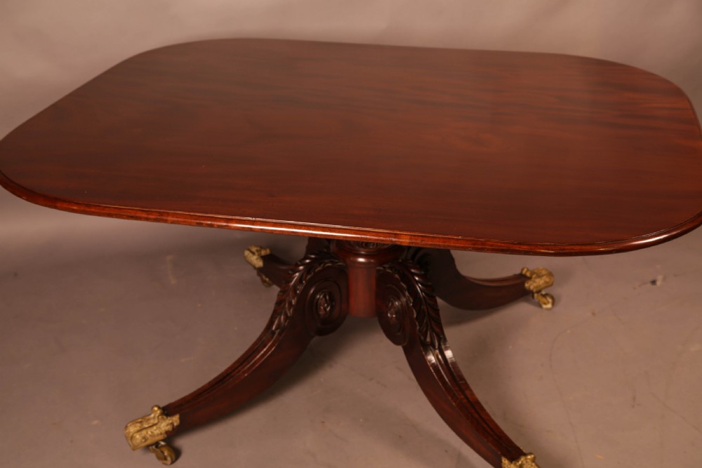 A Superb Georgian Breakfast Dining Table in Mahogany View II
