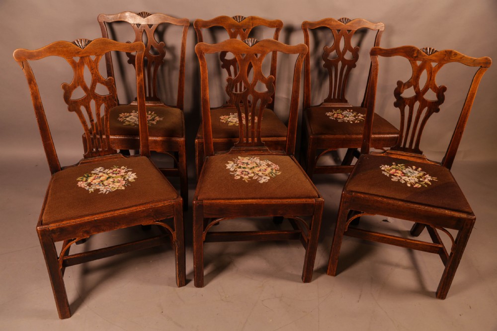 A Set of 6 Country Chippendale Dining Chairs