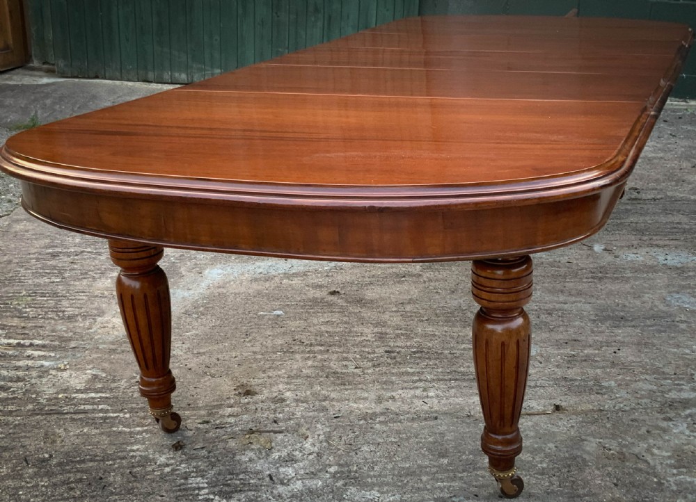 A victorian 3 leaf Extending Dining Table seats 10 View VIII