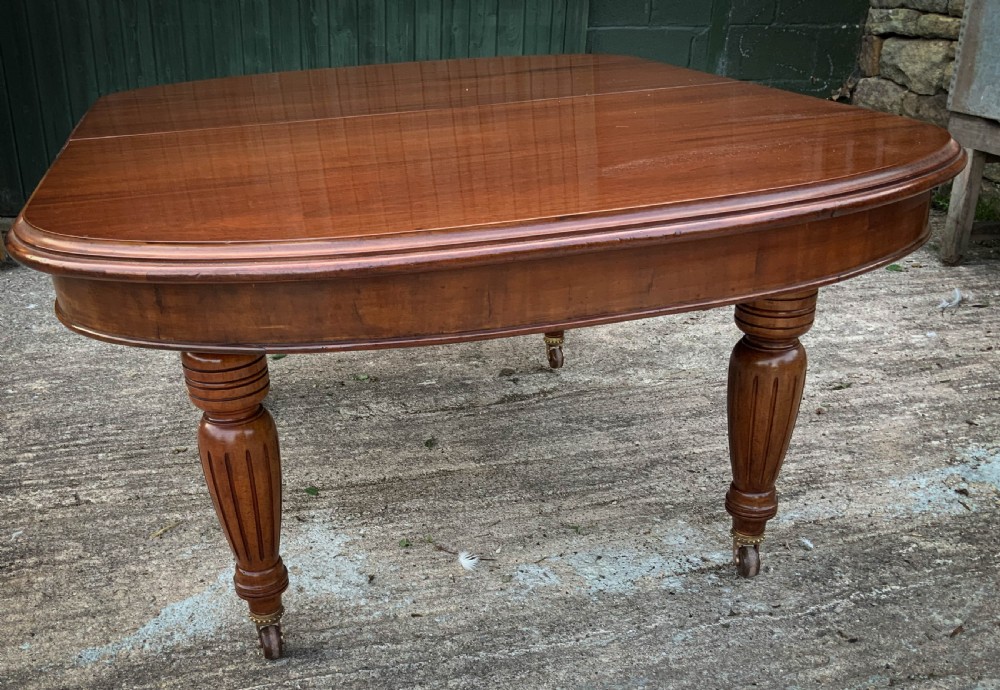 A victorian 3 leaf Extending Dining Table seats 10 View XII