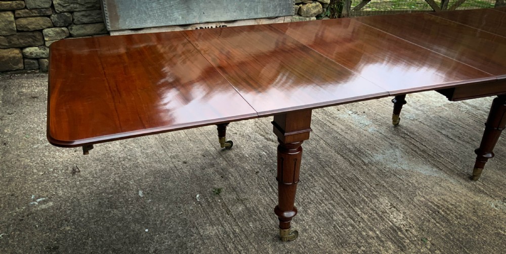 A Very Good late Georgian Extending Dining Table seats 14/16 View VII