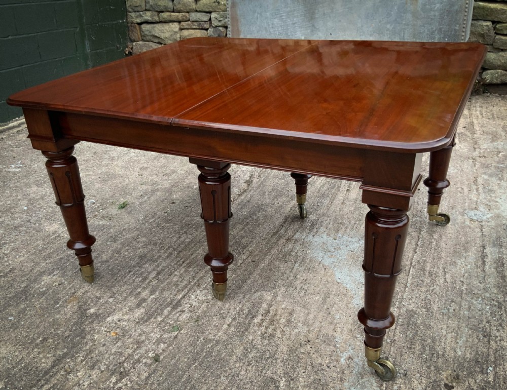 A Very Good late Georgian Extending Dining Table seats 14/16 View XIII