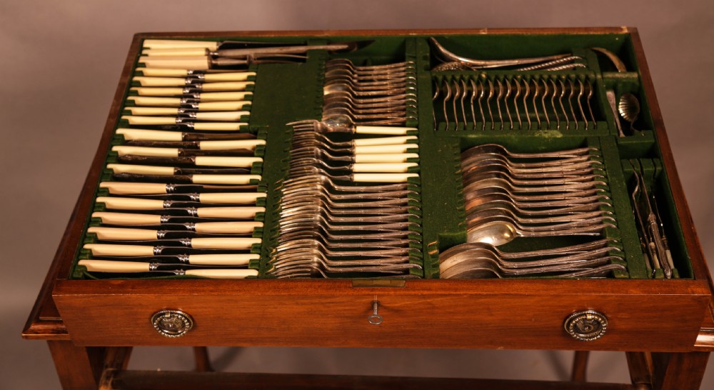 Edwardian Canteen of cutlery View IV