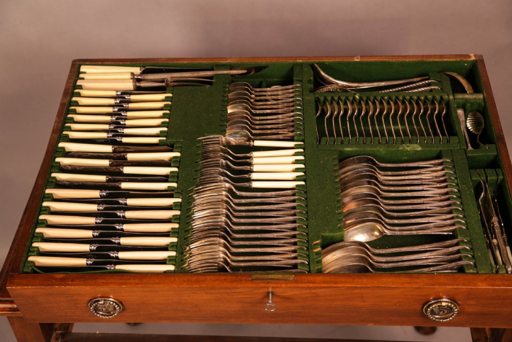 Edwardian Canteen of cutlery View V