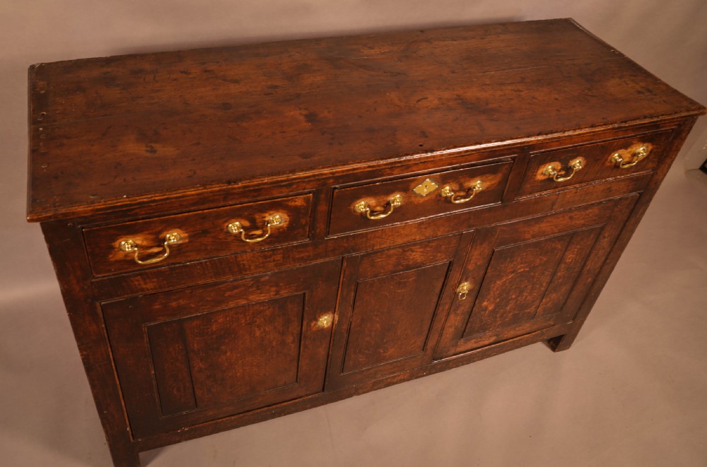 A Small Georgian Serving Dresser in Oak View IX