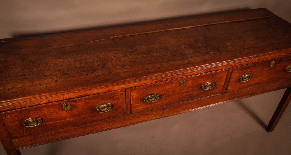 A Georgian Oak Serving Dresser View VII