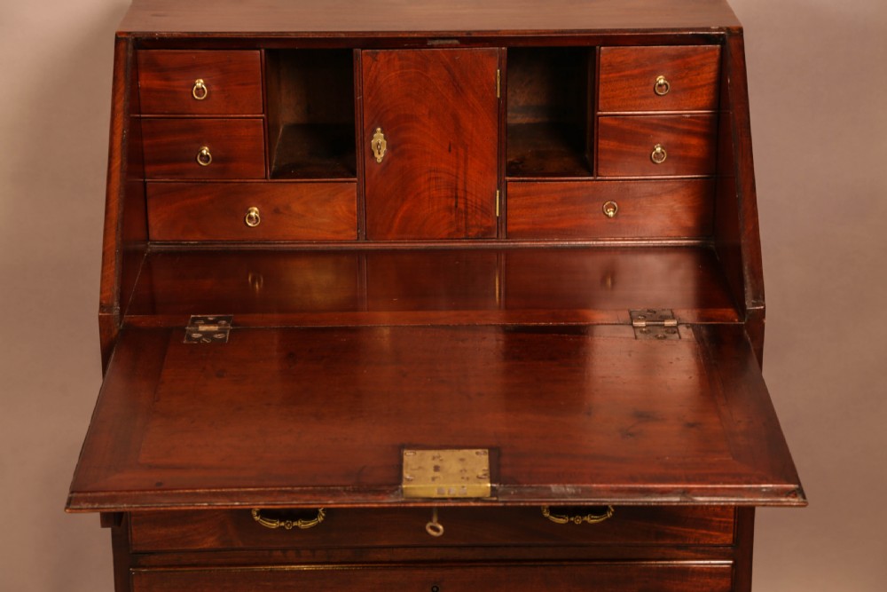 Rare 18th century Bureau only 2ft 3 inches wide View V
