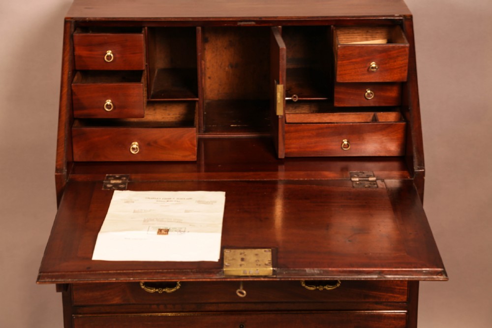 Rare 18th century Bureau only 2ft 3 inches wide View VI