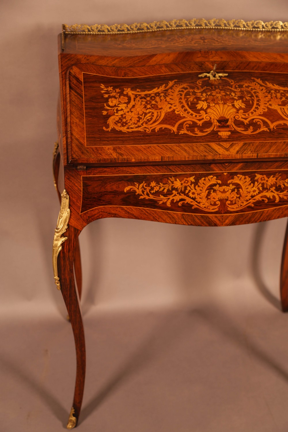 Good Quality Ladies Desk inlaid View VIII