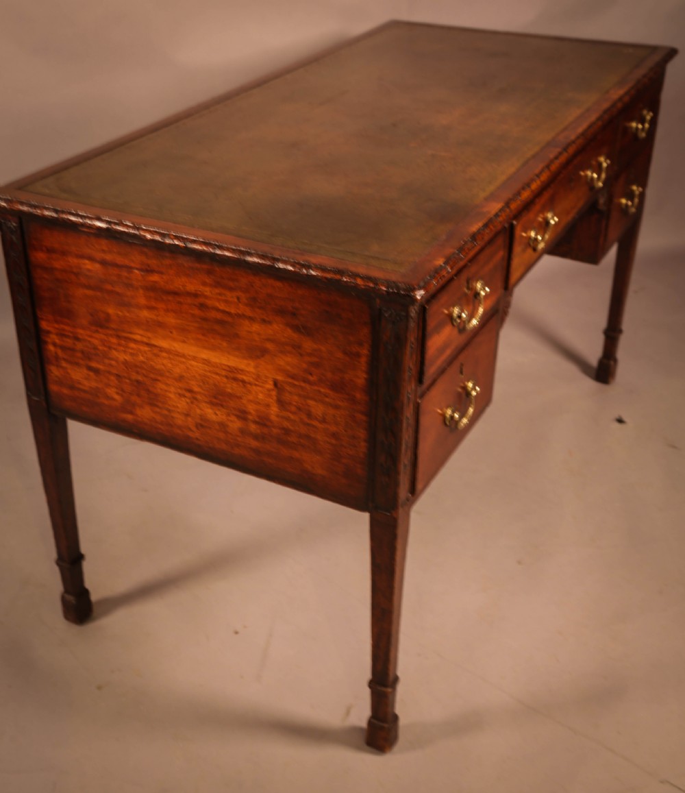 A Georgian Desk in Mahogany View II