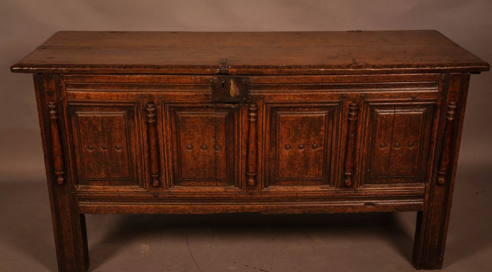 An Early Oak Coffer c 1700