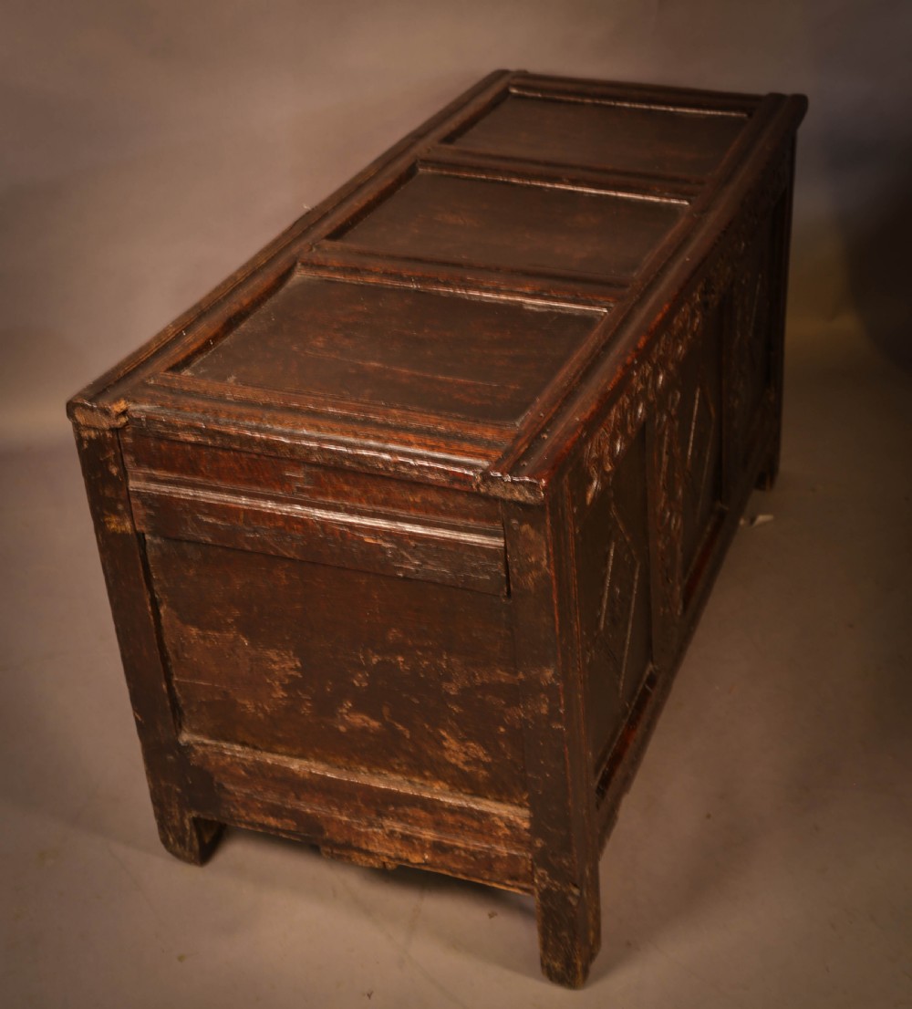 17th century Oak Coffer View VII