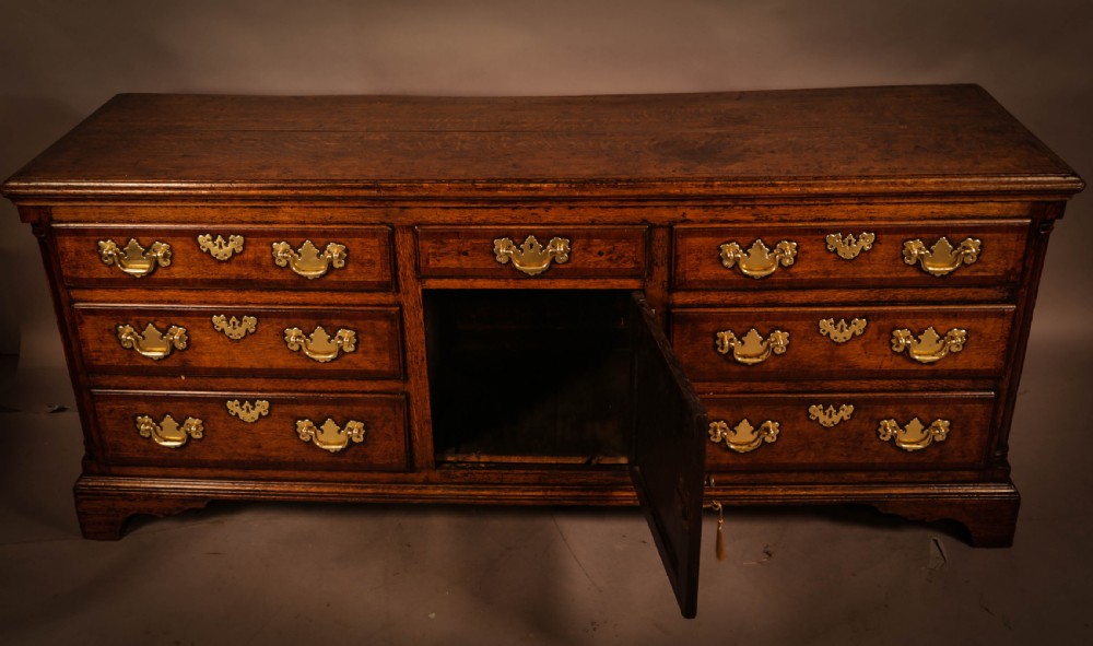 A Georgian 18th century Serving Dresser in Oak View III