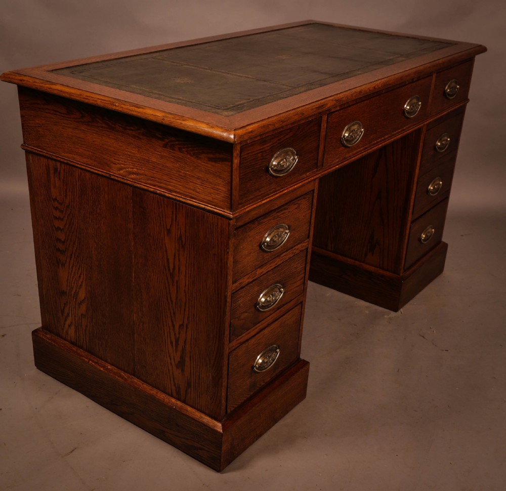 A Good Quality Pedestal Desk in Oak View VIII