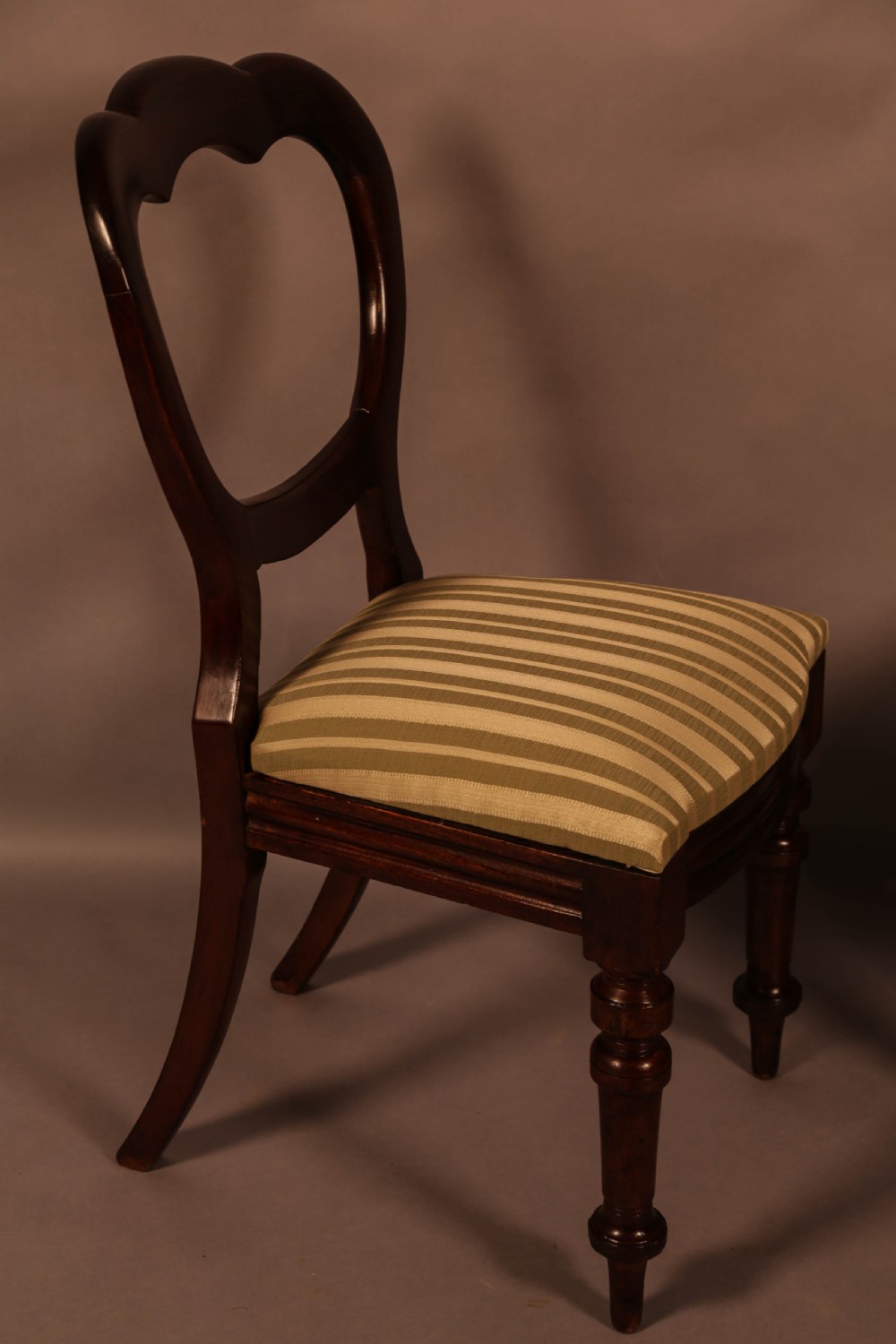 A Set of 12 Victorian Balloon Back Dining Chairs c 1860 View VIII