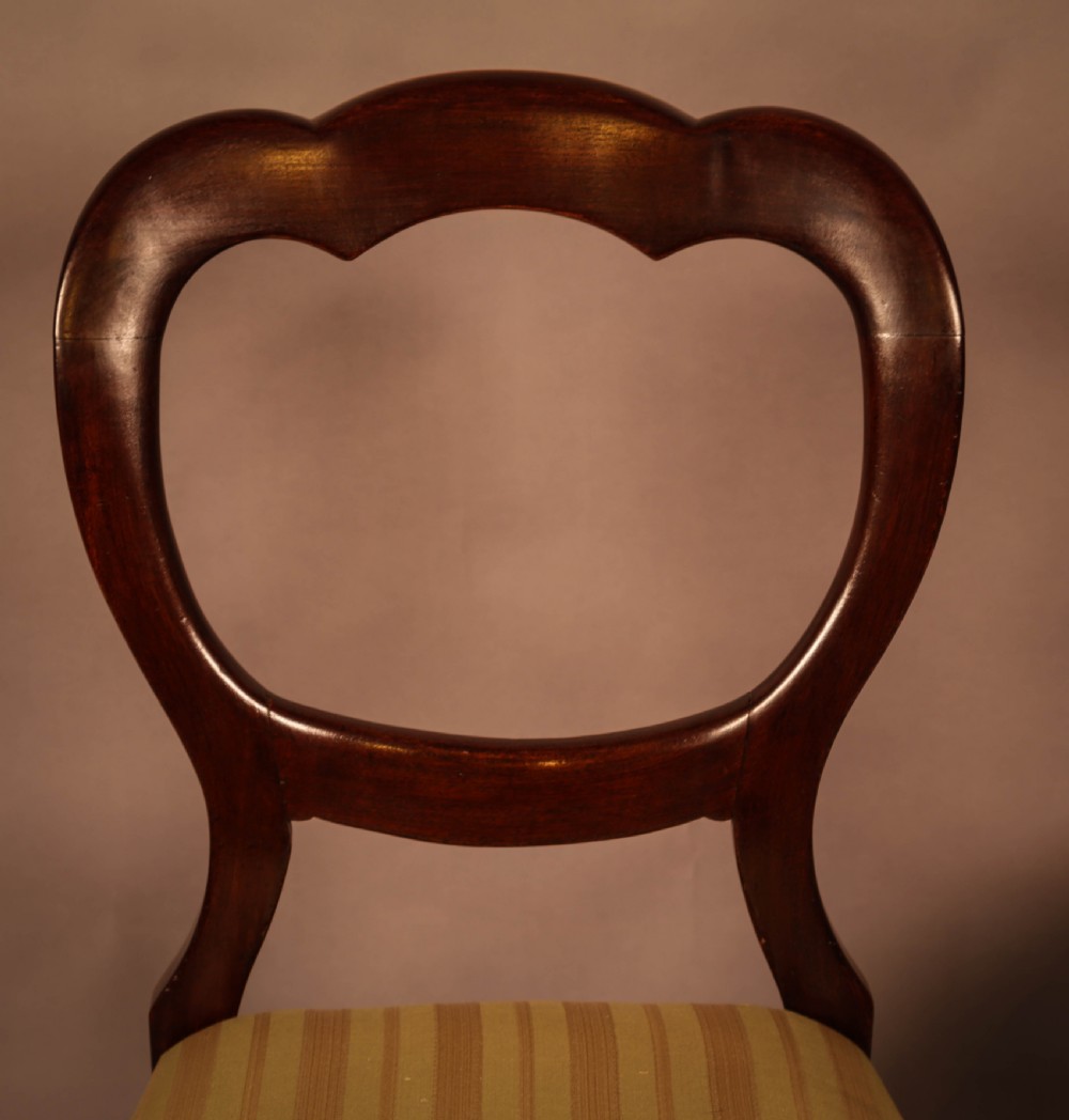 A Set of 12 Victorian Balloon Back Dining Chairs c 1860 View IX