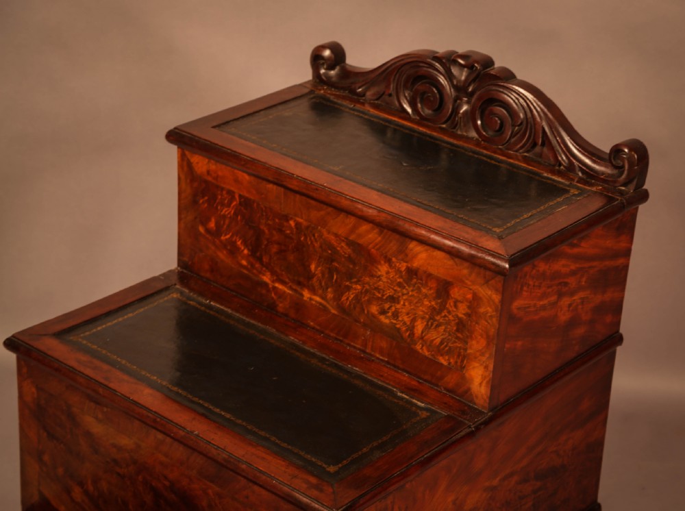 A William IV set of Library Steps in Mahogany View VII
