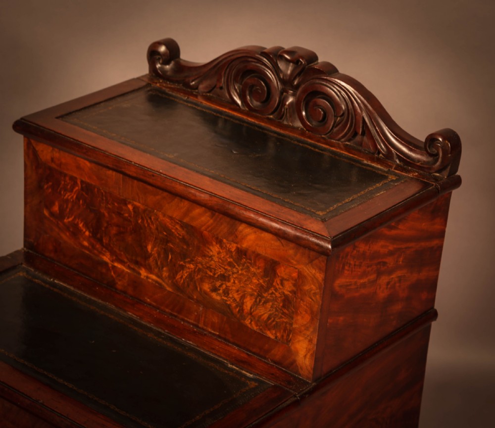 A William IV set of Library Steps in Mahogany View VIII