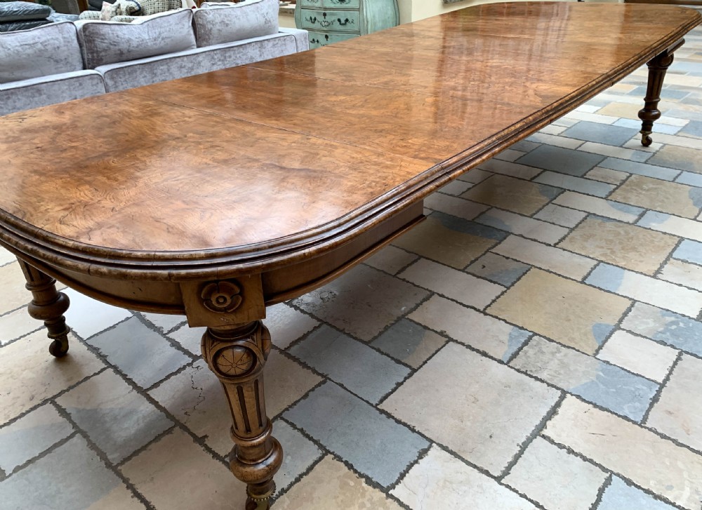 A Beutifull Pollard Oak Victorian Wind Out Extending Dining Table