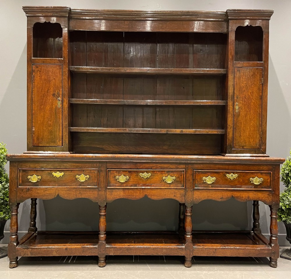A Very good Georgian Oak Dresser c1750