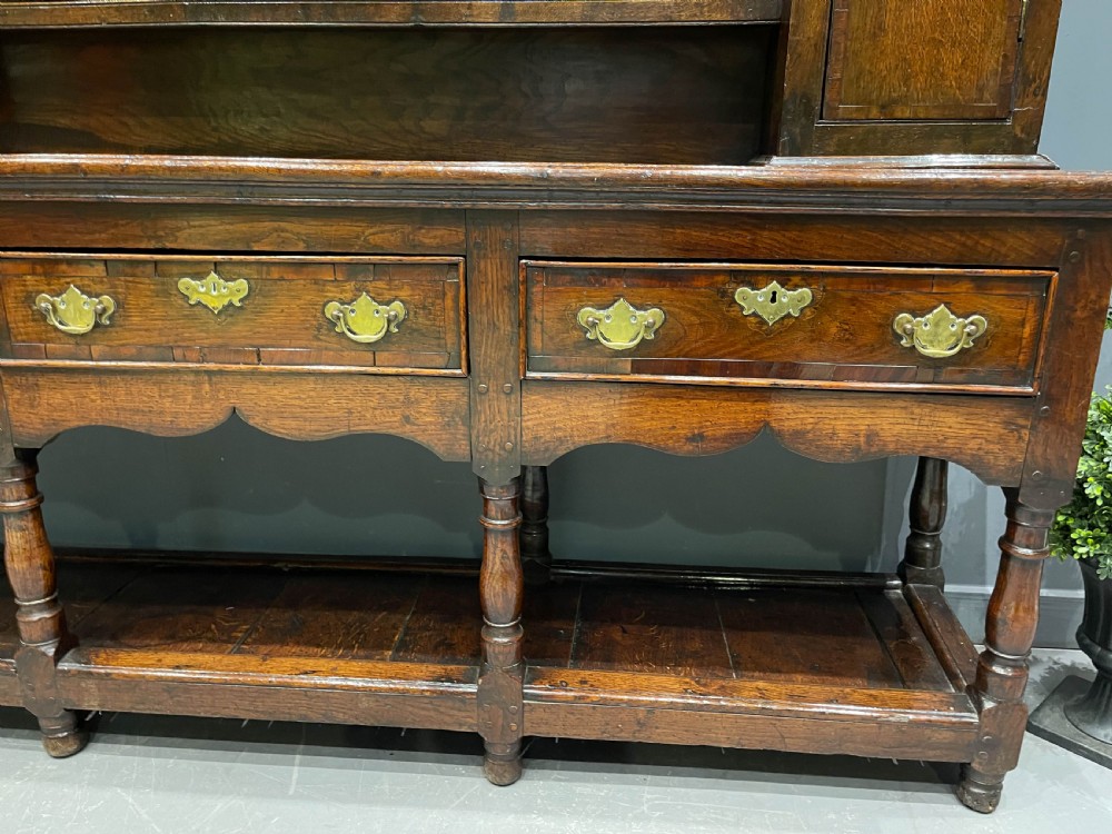 A Very good Georgian Oak Dresser c1750 View V