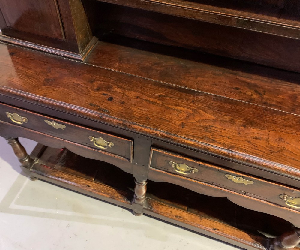 A Very good Georgian Oak Dresser c1750 View IX