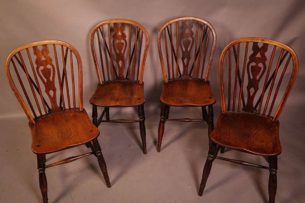 A Good set of 4 Kitchen Windsor Chairs Singles View III