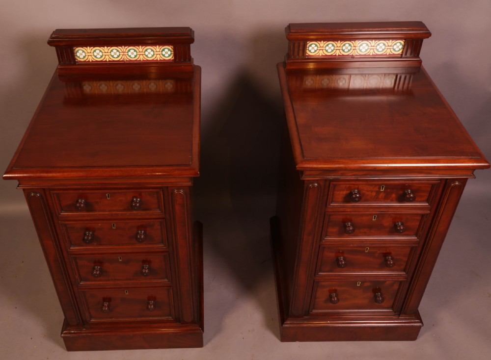 A good pair of Victorian Bedside Chests Mahogany View III
