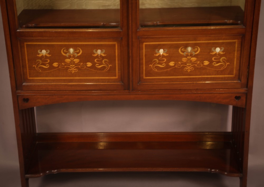 A Good Art Nouveau Display Cabinet in Mahogany View VII
