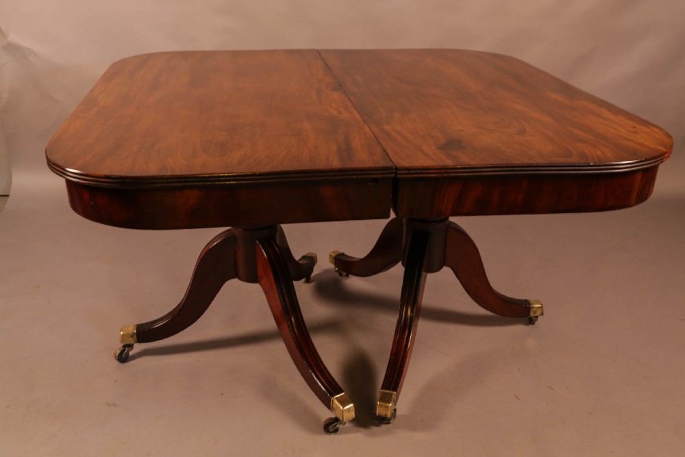 A Georgian Twin Pillar Dining Table in mahogany View VII