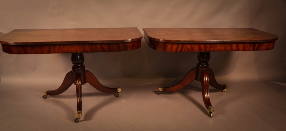 A Georgian Twin Pillar Dining Table in mahogany View VIII