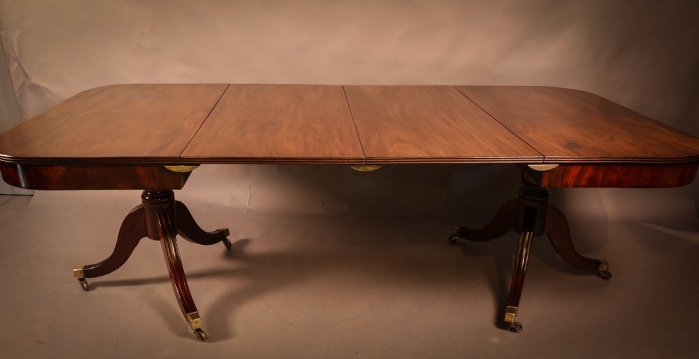 A Georgian Twin Pillar Dining Table in mahogany View XII