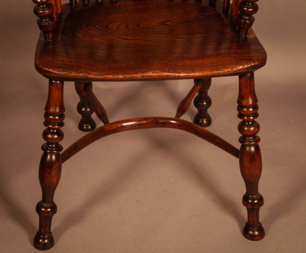 Yew Wood Best Model Windsor Chair c 1840 View III