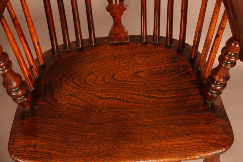 Yew Wood Best Model Windsor Chair c 1840 View XI