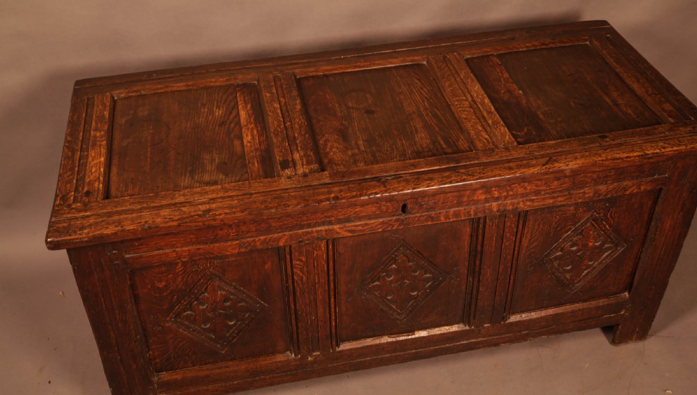 17th century Oak Coffer View VI