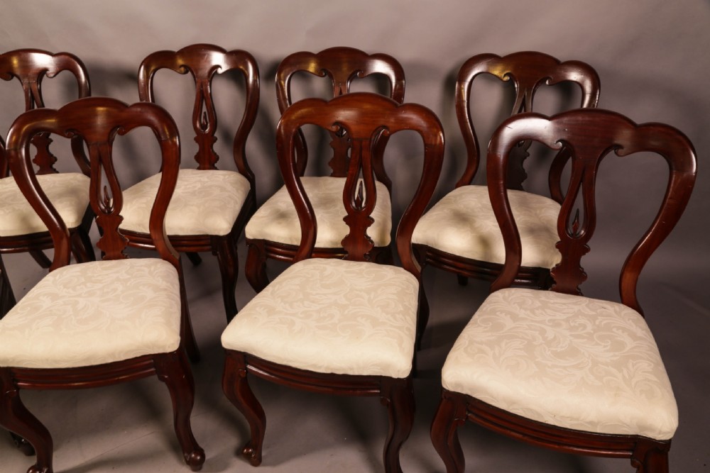 A Set of 8 Victorian Spear Point Balloon Back Dining Chairs View IV