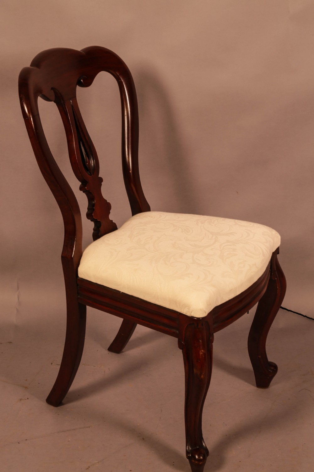 A Set of 8 Victorian Spear Point Balloon Back Dining Chairs View VII