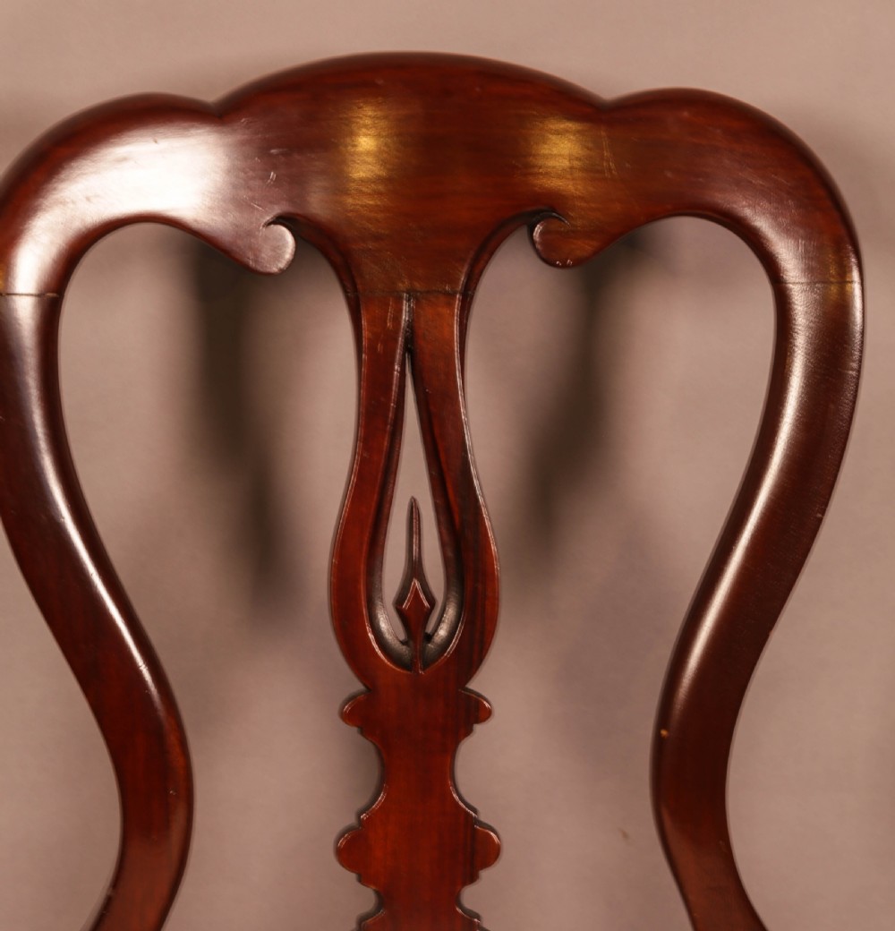 A Set of 8 Victorian Spear Point Balloon Back Dining Chairs View X