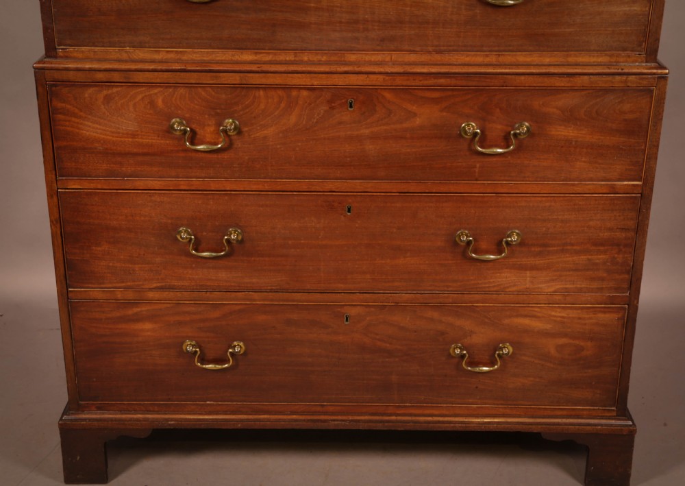 A Good Quality Georgian Chest on Chest Mahogany View III
