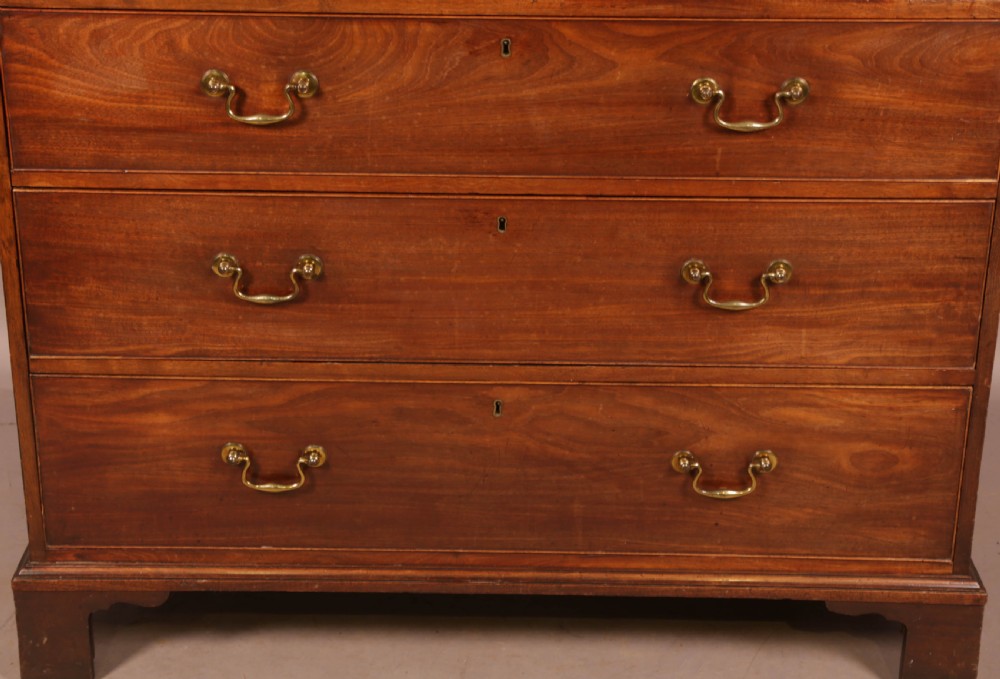 A Good Quality Georgian Chest on Chest Mahogany View IV
