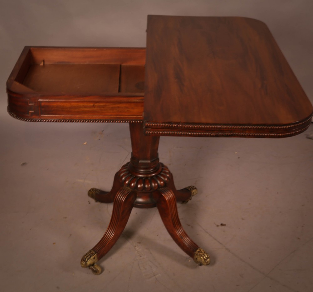 A Rare Scottish Games table in Goncarlo Alves Timber View III