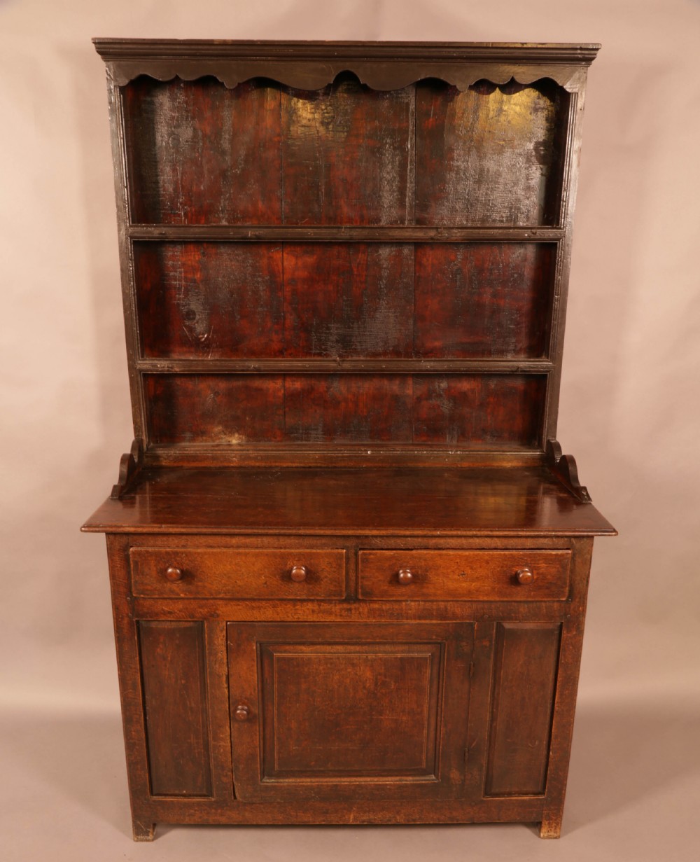 A Small 18th century Dresser and plate rack