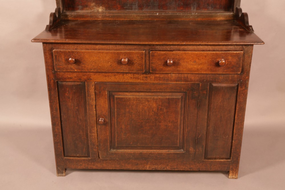 A Small 18th century Dresser and plate rack View III