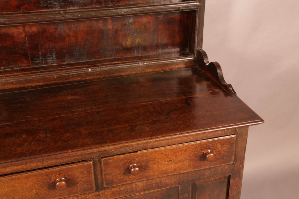 A Small 18th century Dresser and plate rack View XI