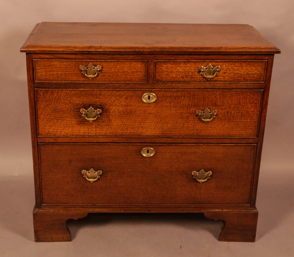 A Georgian 3 height Chest of Drawers in Oak