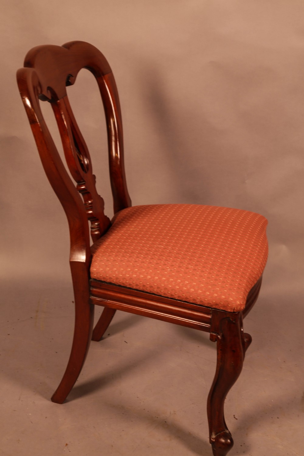 A Good set of 12 Victorian Mahogany Spear Point Balloon Back Dining Chairs View IX