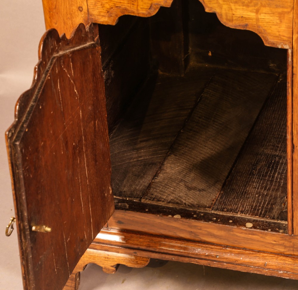 A Georgian Oak Serving Dresser View VI